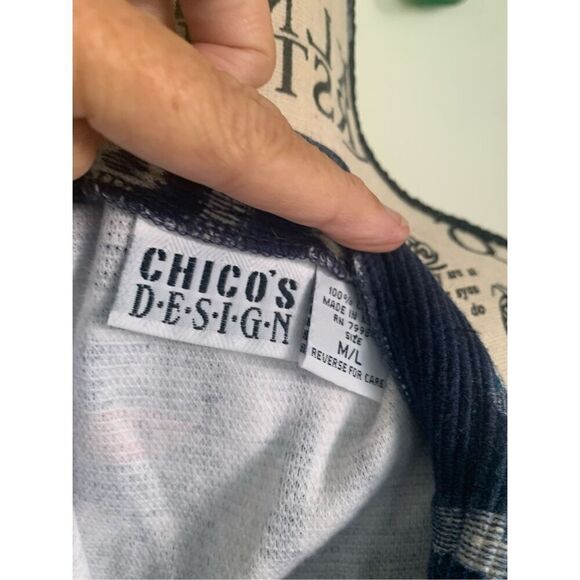 Chico’s Design 100% Cotton Indigo Fish Vest - Picture 3 of 7